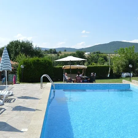 Villa Villa Ravadinovo *