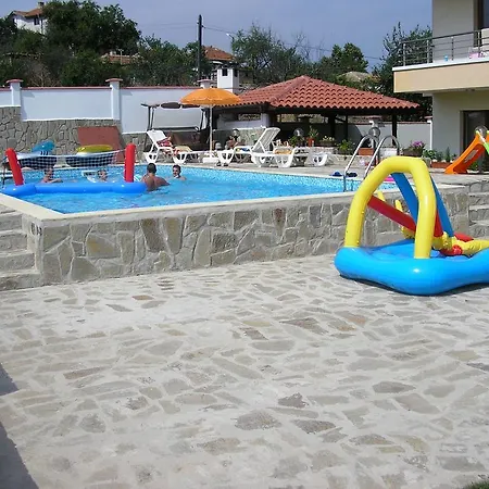 Villa Ravadinovo