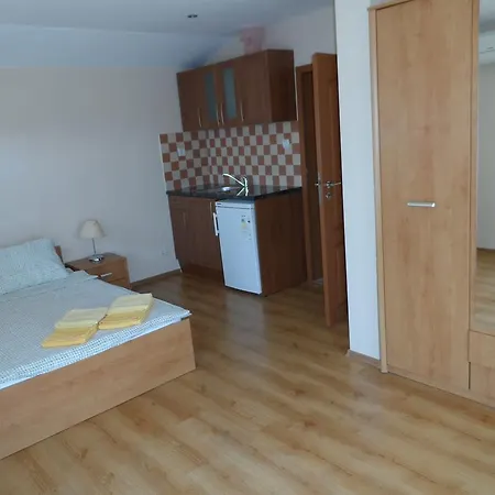 Villa Villa Ravadinovo