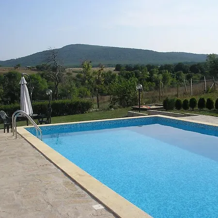 Villa Ravadinovo